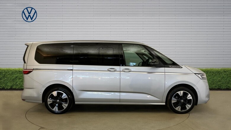 Volkswagen Multivan 2.0 TDI Style 5dr LWB DSG Diesel Estate